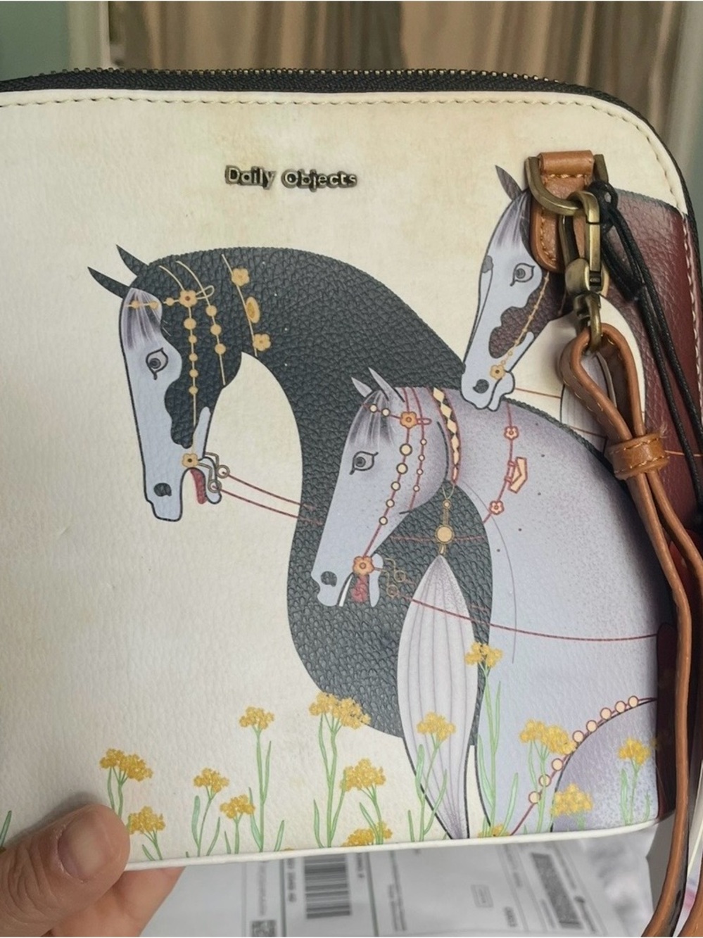 New Daily Objects White Horse-Print purse small